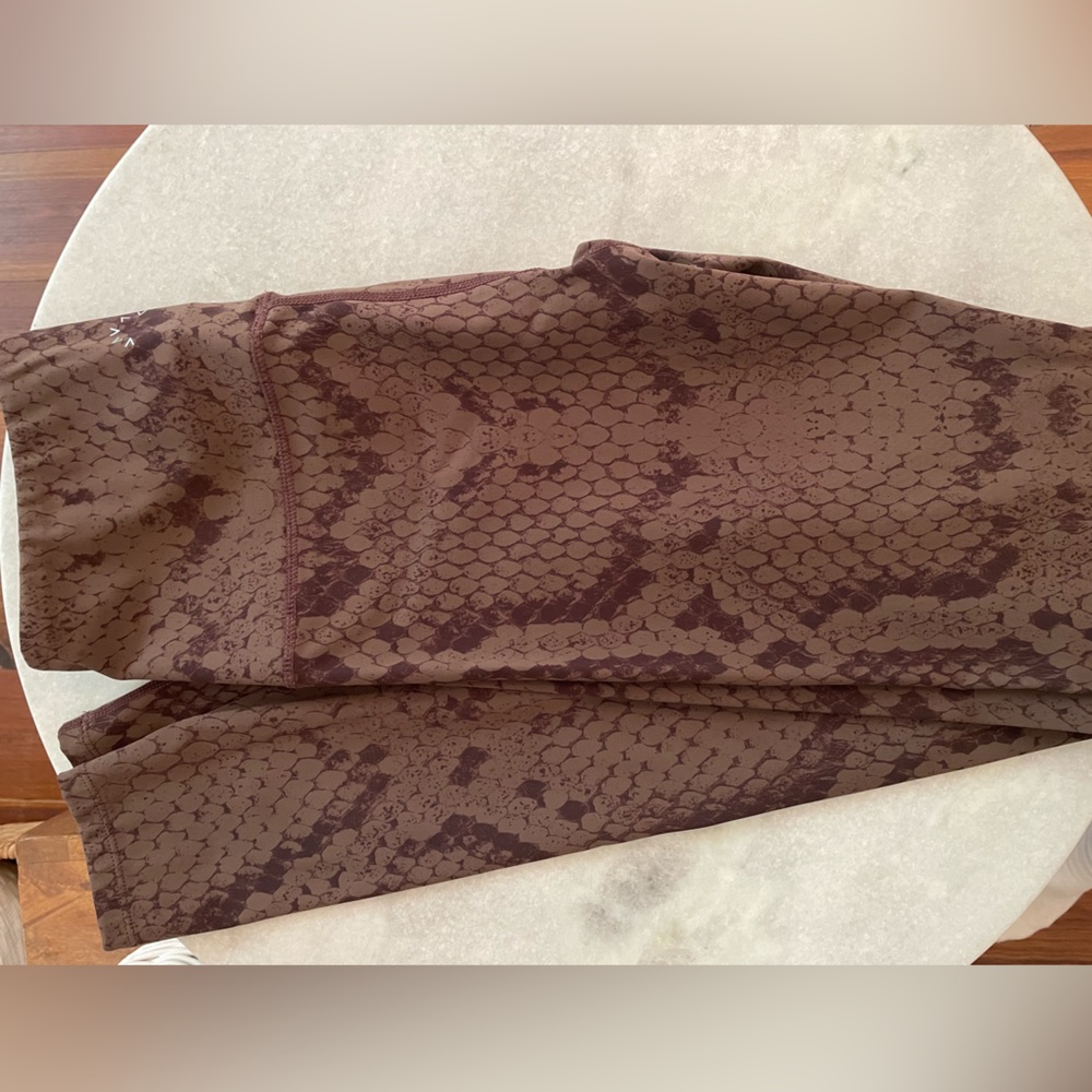 Varley Snakeskin leggings Size X Small